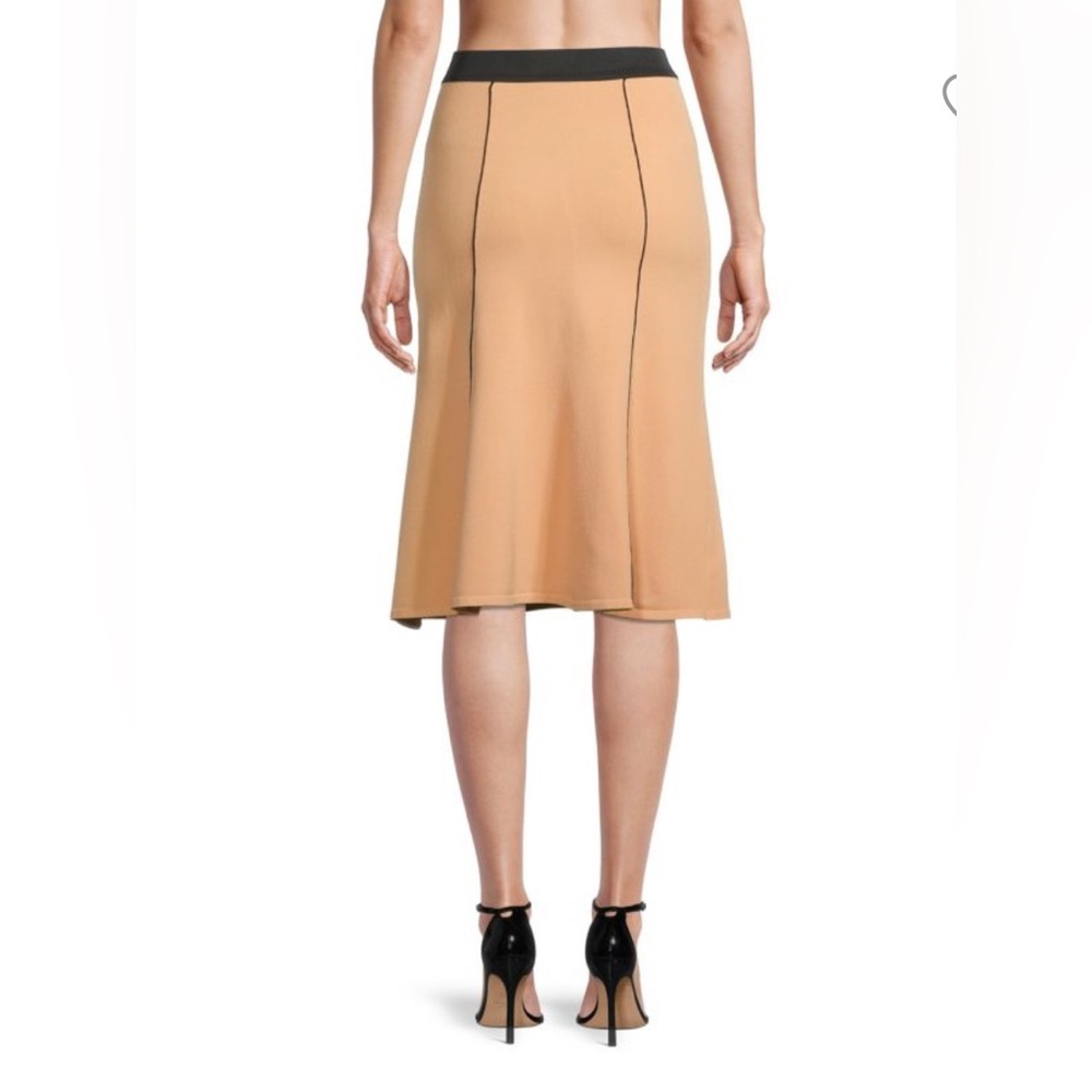 Elegant Circle Skirt - Picture 2 of 7